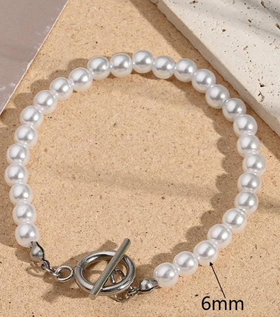 Pearl Buckle Bracelet