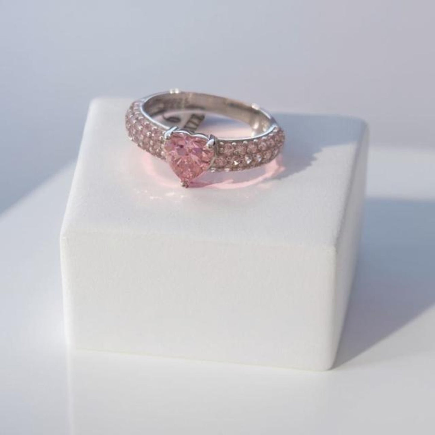 💍925 Sterling Silver Heart-Zirconia Ring – Pink Heart CZ Ring (Grösse 6)
